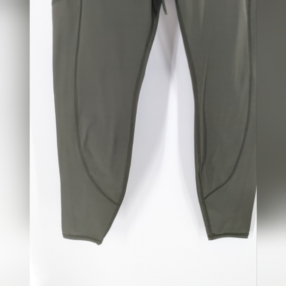 Athleta Women's Green Rainier Inset shorts Leggings in 1 Tight Size S - Picture 3 of 6